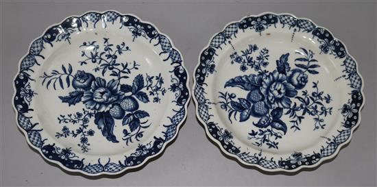 A pair of Worcester Pine Cone pattern petal rimmed dishes, 7.5in.